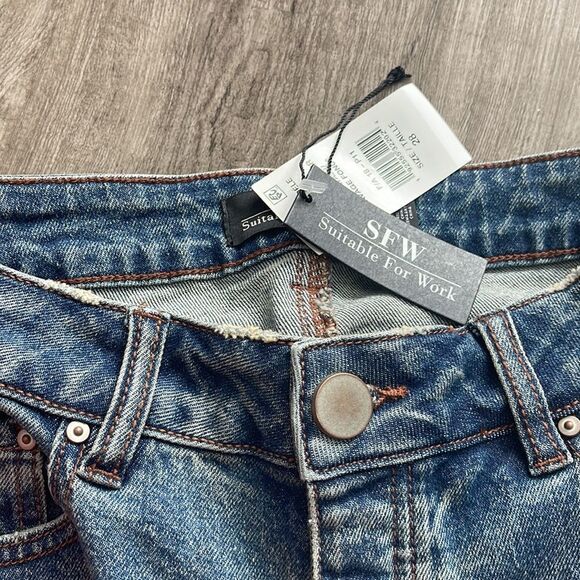 Suitable for Work Jeans Capris - Picture 3 of 3